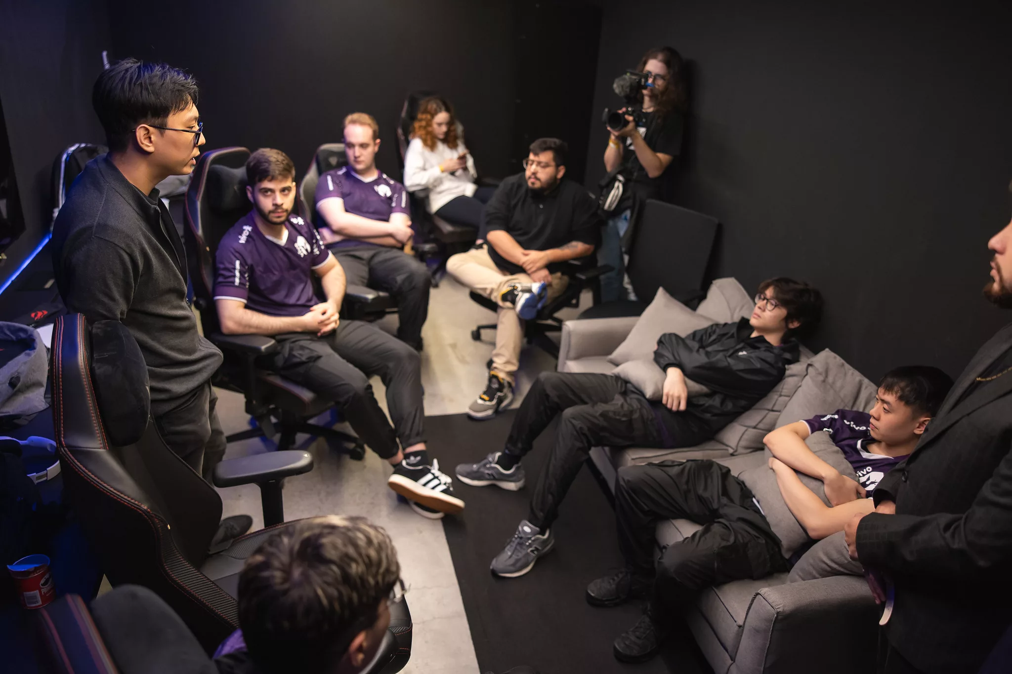 Elenco e comissão técnica da Vivo Keyd Stars