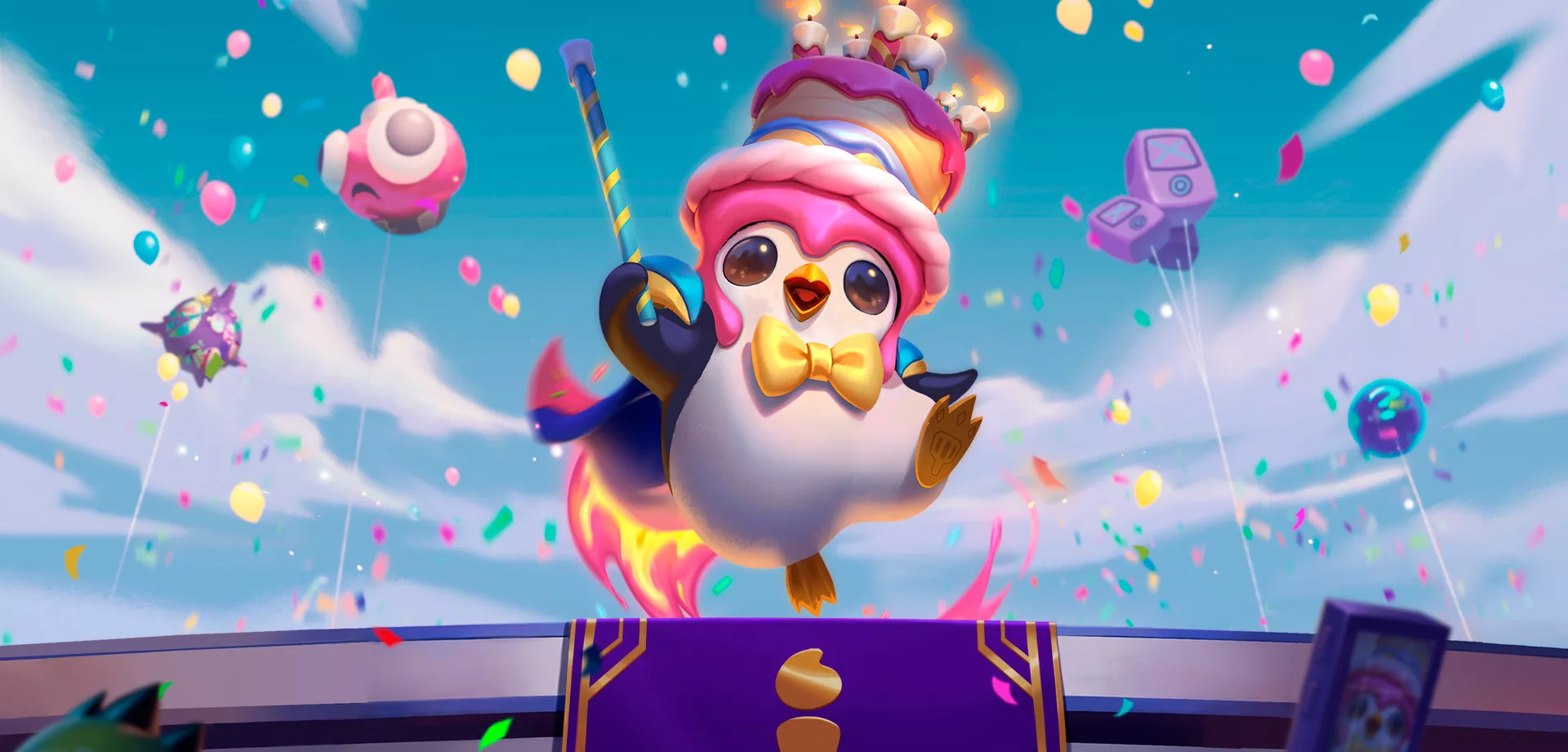 Pingu de Teamfight Tactics com coroa de bolo comemorando 6 anos de TFT.
