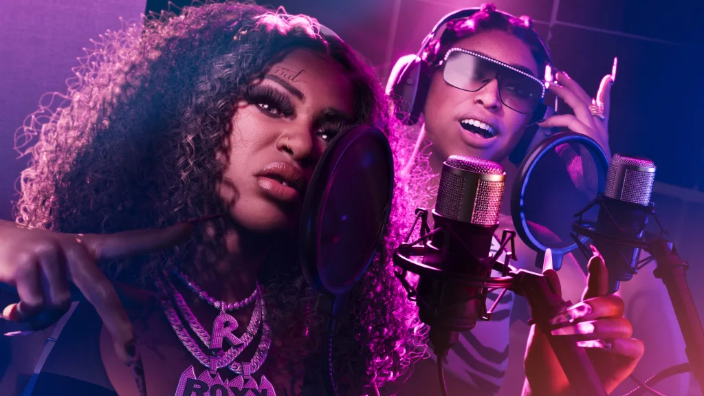Bae-Luxe e Roxy as Real Dimez.