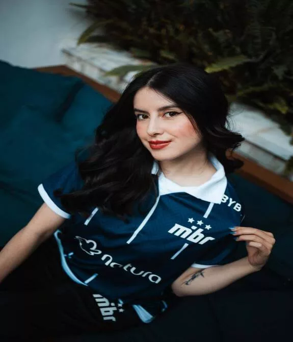 Bstrdd, nova jogadora de Valorant da MIBR