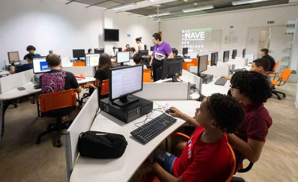 Oi Futuro promove cursos gratuitos de programação e criação de jogos
