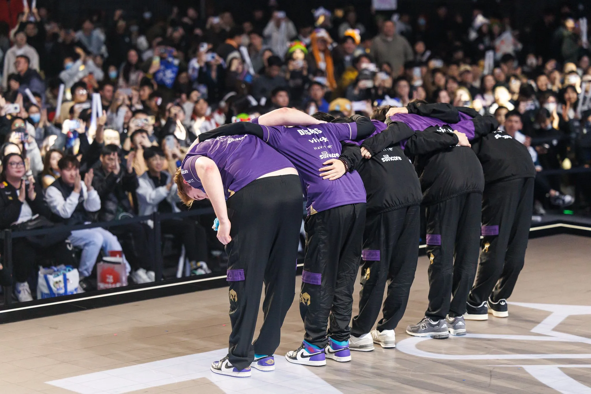 Elenco da Keyd se despede do Worlds - Foto: Yicun Liu/Riot Games