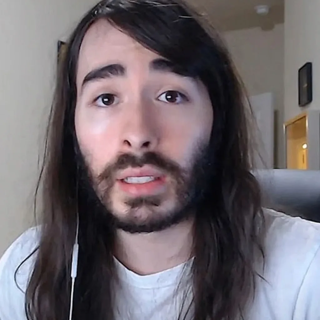 Moistcr1tikal em foto na sua casa.