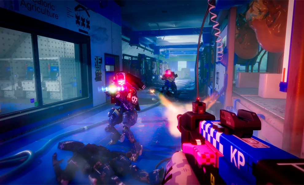 Imagem de Teste de Estresse de Marathon com personagem enfrentando NPCs em corredor de laboratório.