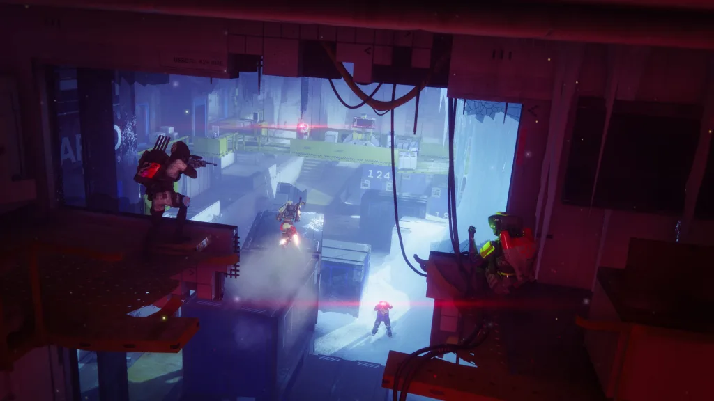 Vários corredores em luta dentro de espaço fechado em Marathon.